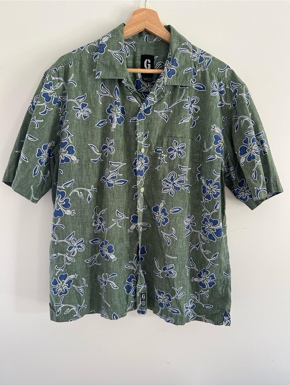 Vintage 90’s Guess Jeans Hibiscus Floral Button Up - Men’s size L